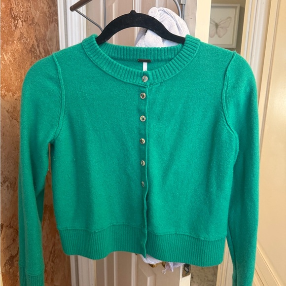 Free People Sweaters - FREE PEOPLE Green Button-Up Women's Sweater
